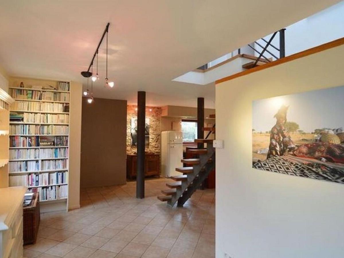 Quaint Holiday Home In Robechies Amid Meadows Chimay Exterior photo
