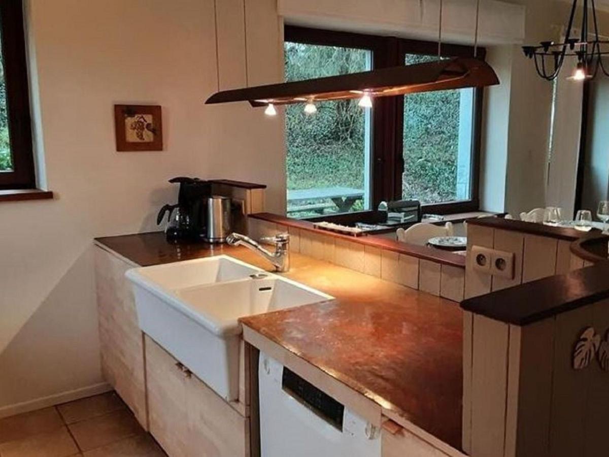 Quaint Holiday Home In Robechies Amid Meadows Chimay Exterior photo